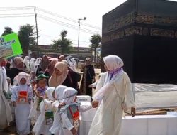 Edukasi Religi, Ratusan Anak PAUD se-kecamatan Malingping Ikuti Simulasi Manasik Haji